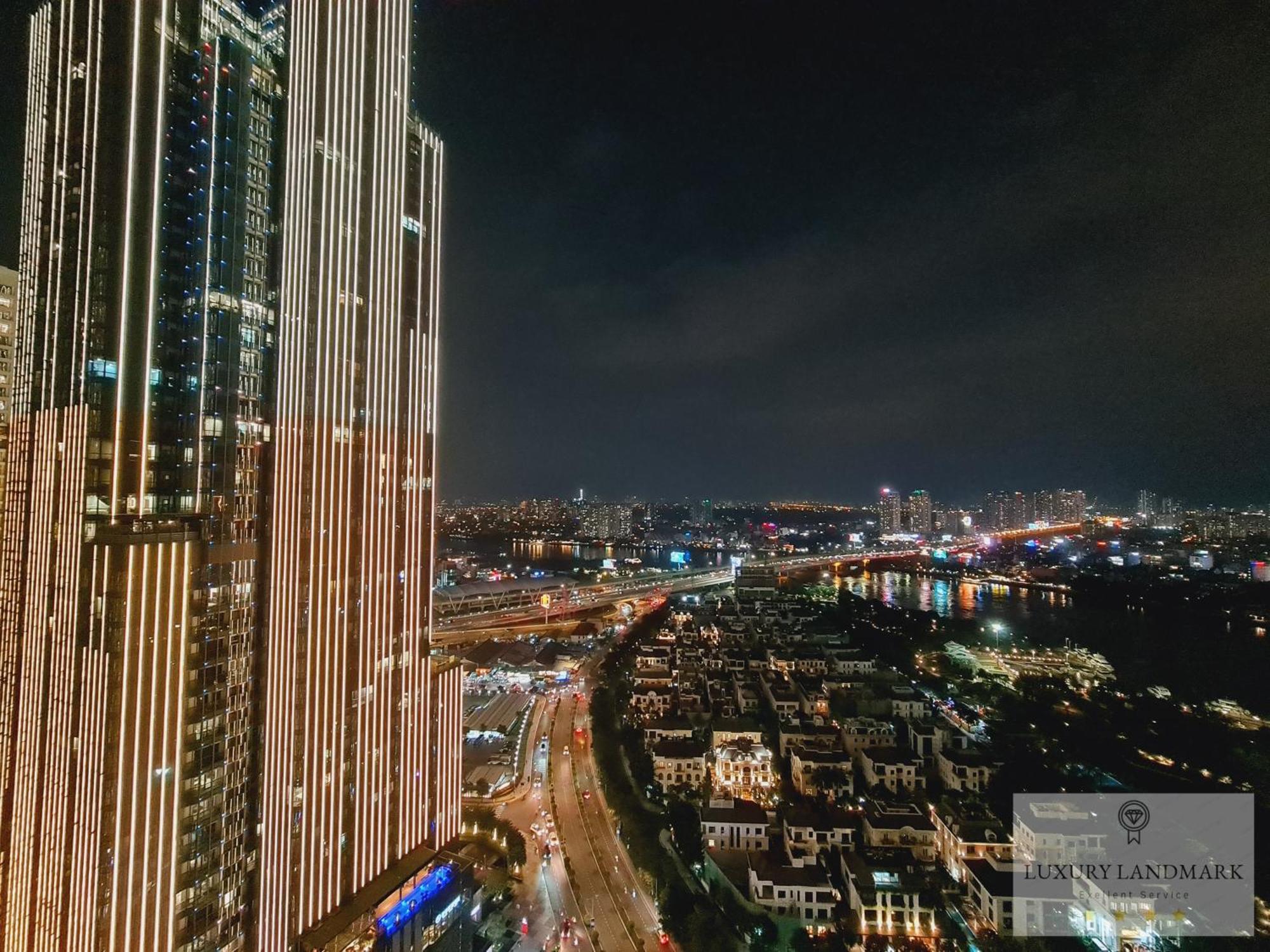 Landmark Saigon Pearl Riverview Residences *