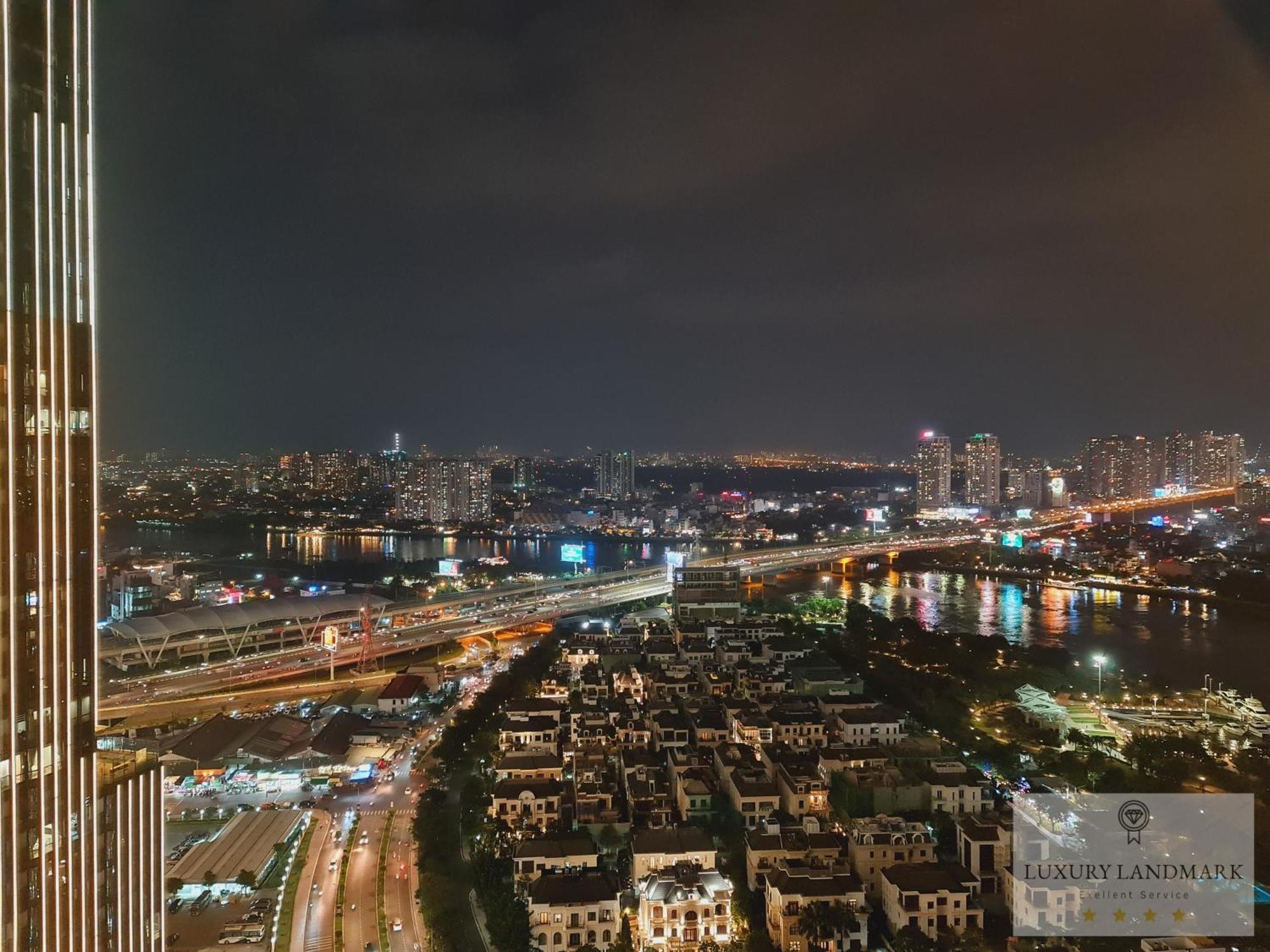 Landmark Saigon Pearl Riverview Residences *