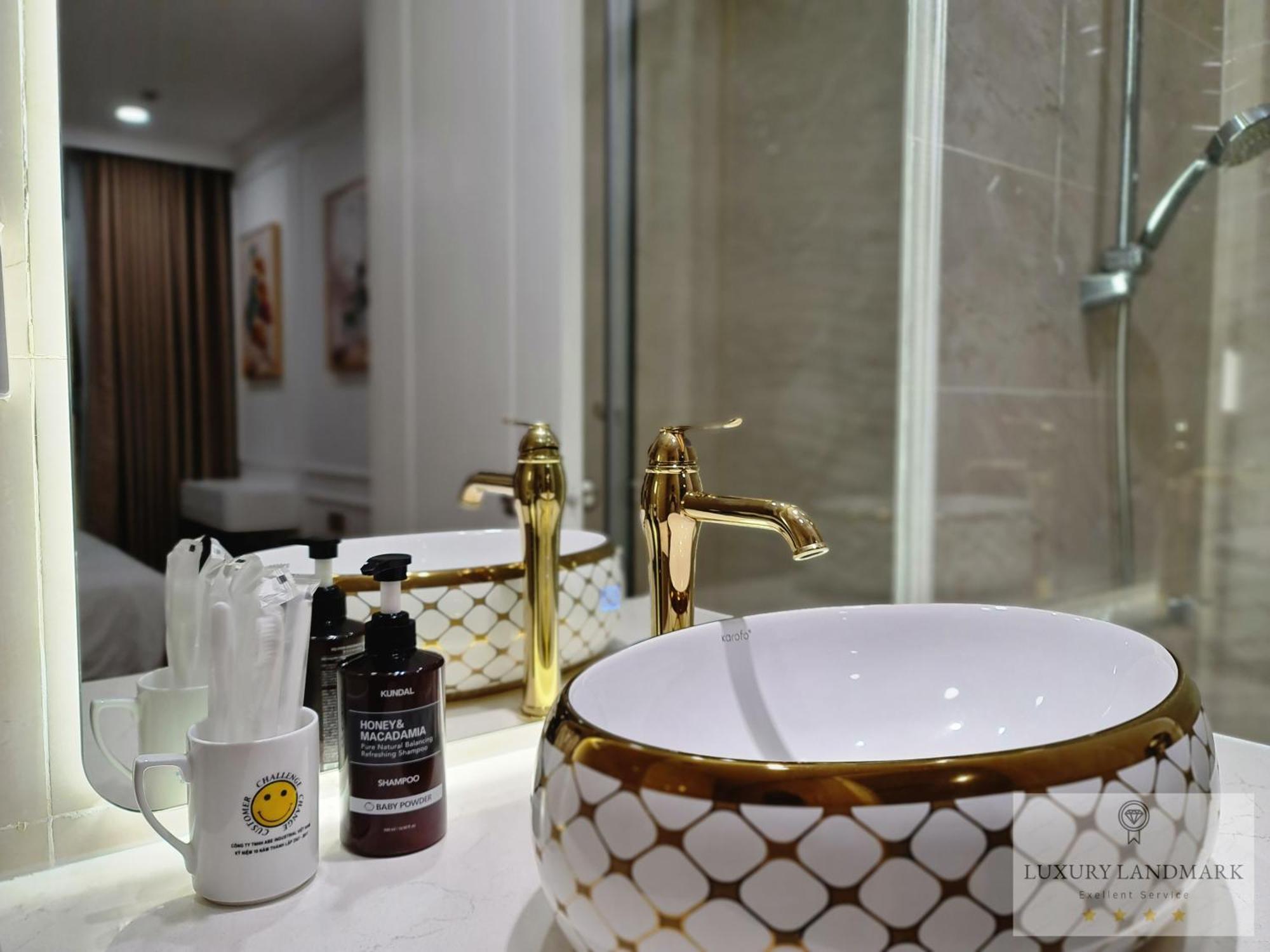 Landmark Saigon Pearl Riverview Residences Apartment *