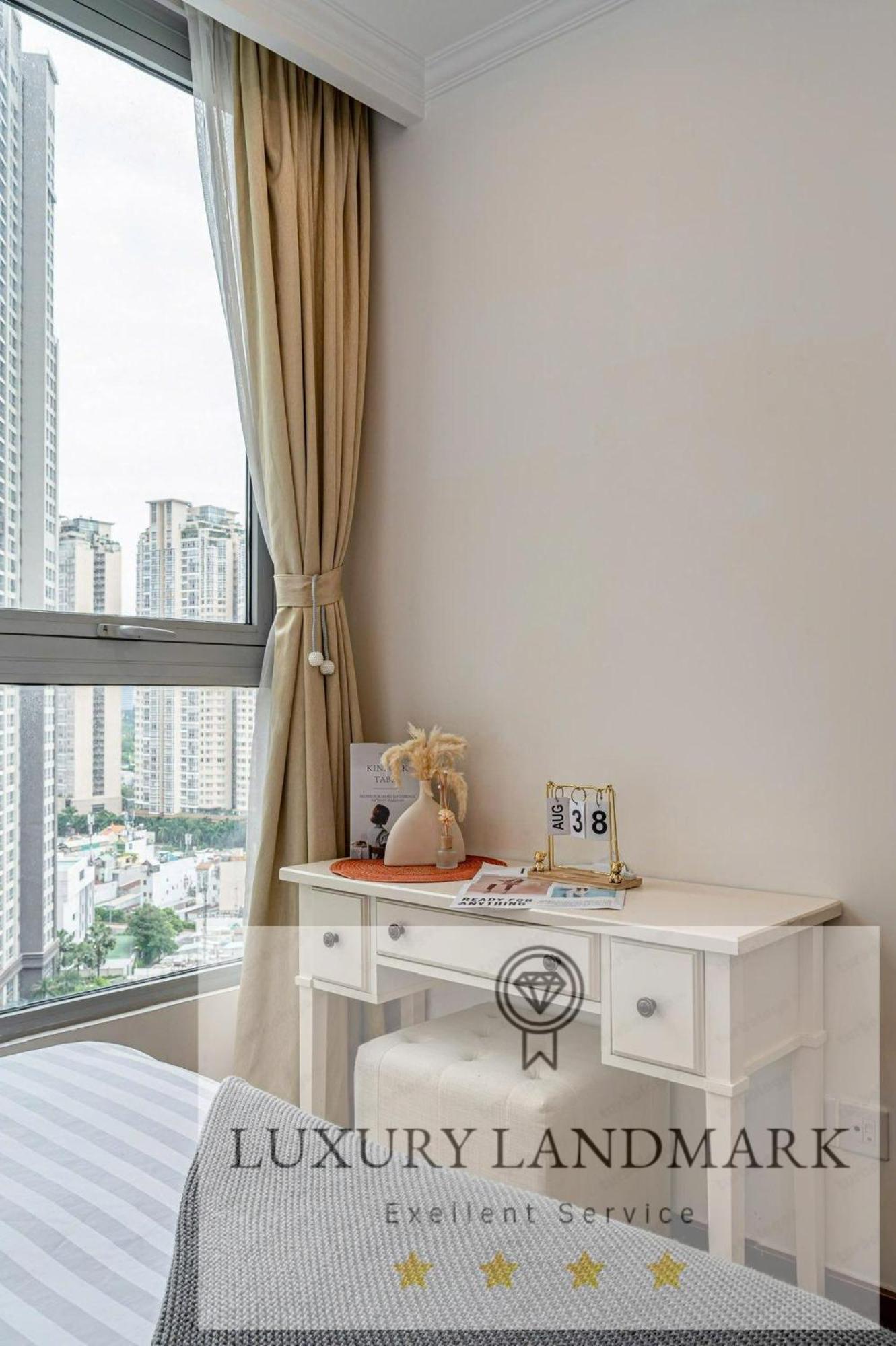Landmark Saigon Pearl Riverview Residences *