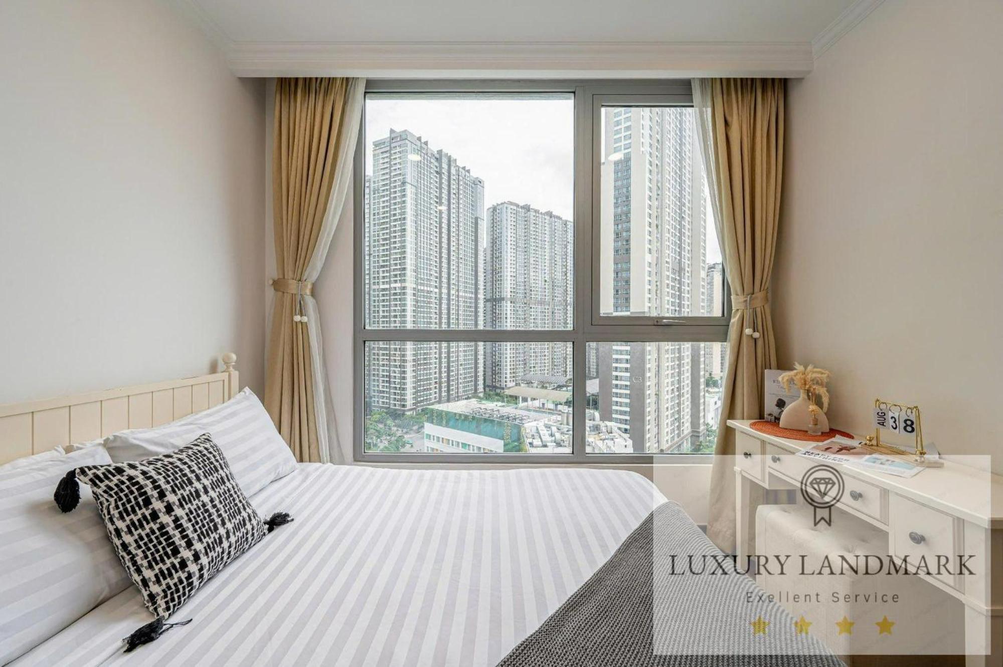 Landmark Saigon Pearl Riverview Residences *