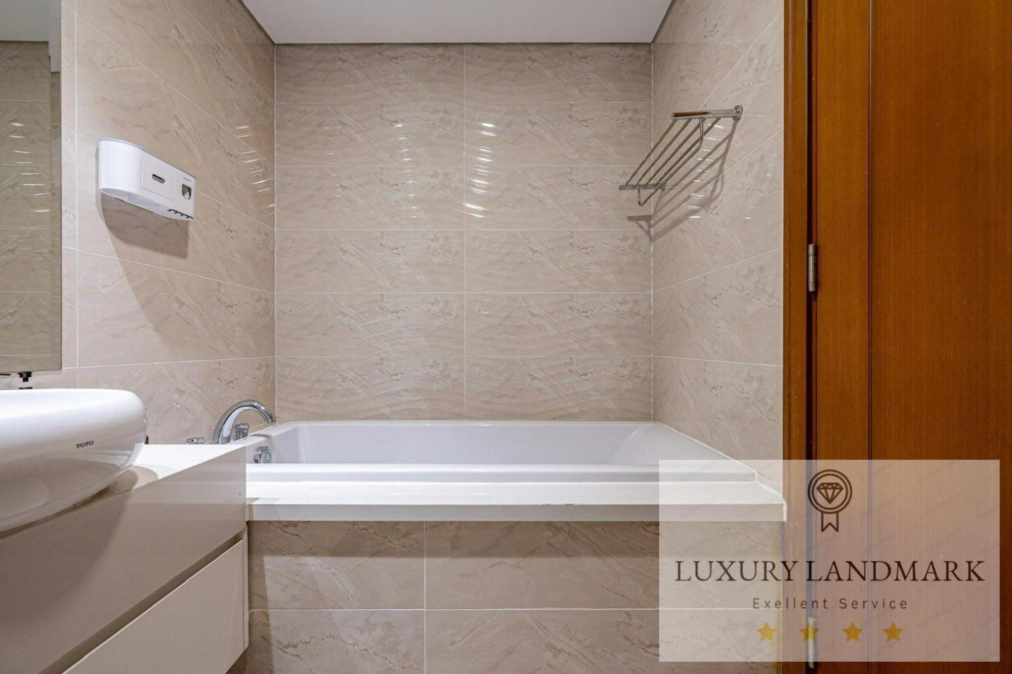 Landmark Saigon Pearl Riverview Residences Apartment *